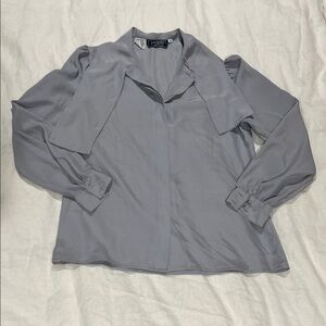 Chic Women's Gray Blouse